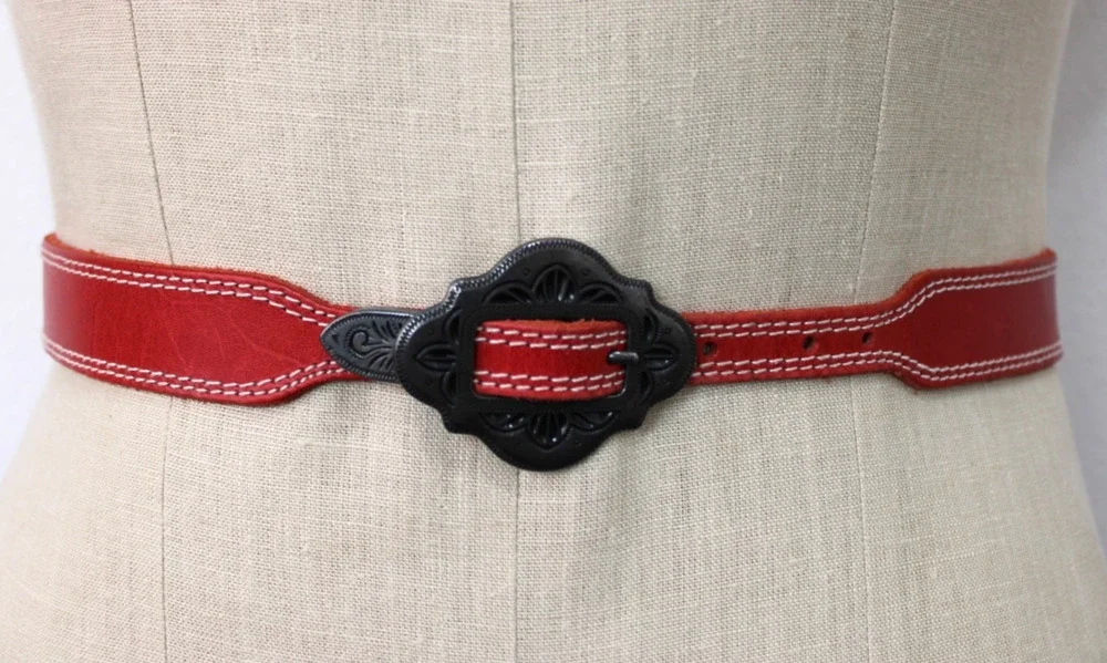 Vintage 80’s Liz Claiborne Stitched Red Leather Belt Western Women's Medium